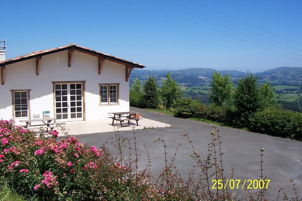 Ferme Ithurburia Saint-Michel Kültér fotó